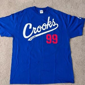 Crooks & Castle XL tshirt